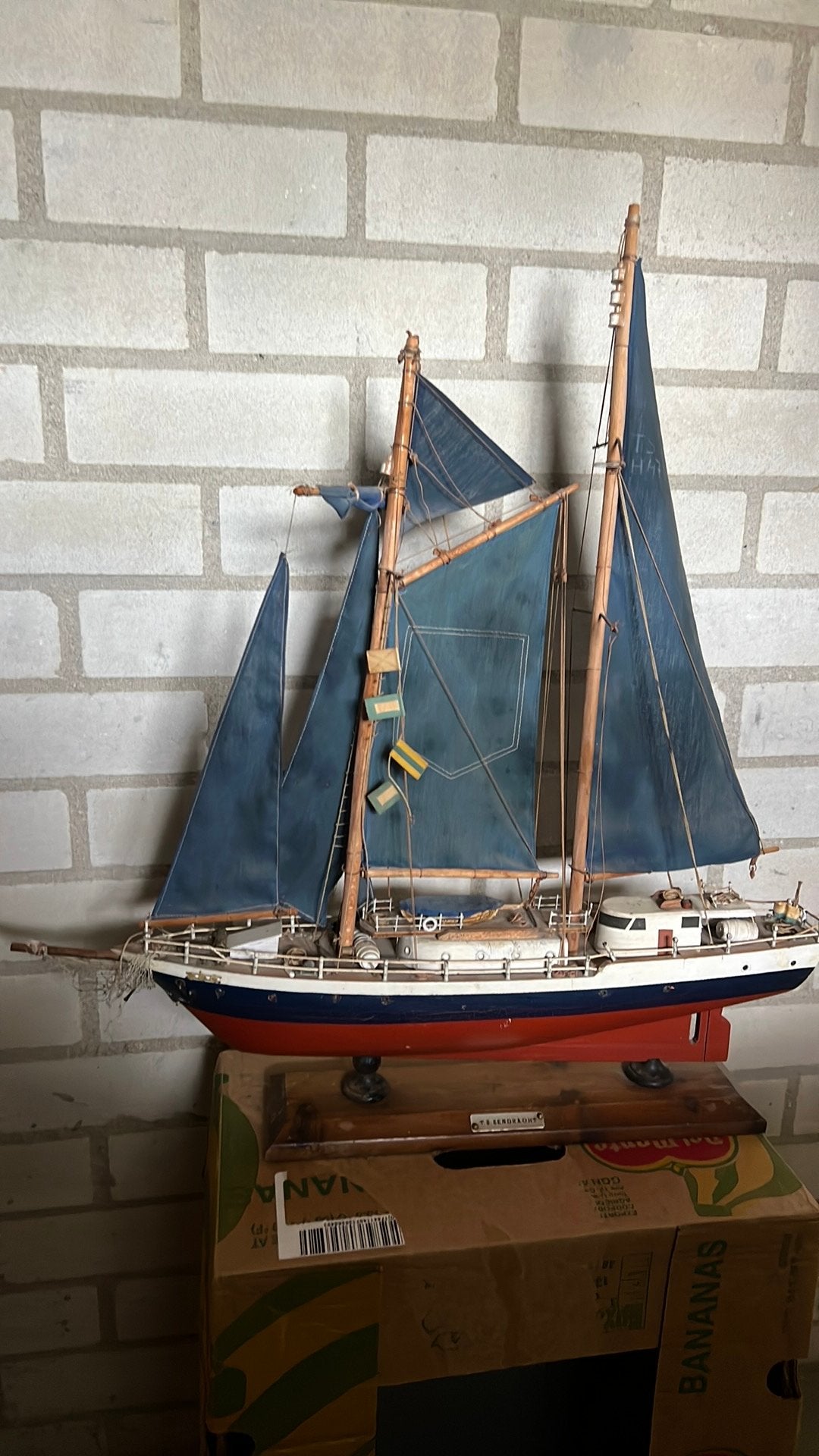 Modelboot T.S. EENDRACHT, Ophalen, Gebruikt
