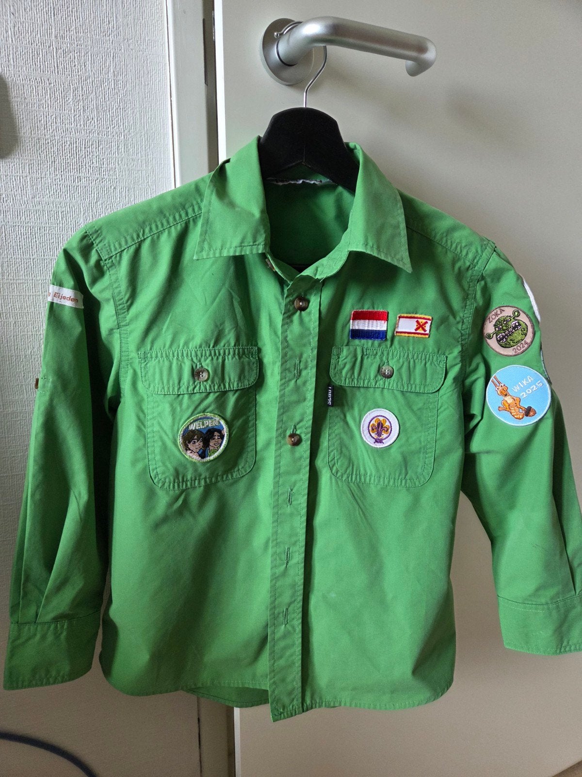 Groene Scouting Blouse Maat 134 - Ziet er nog prima uit!, Verzamelen, Ophalen of Verzenden, Zo goed als nieuw, Kleding