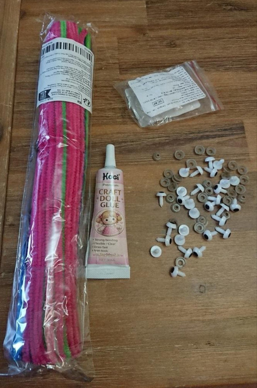 Knutselpakket: Oogjes, Lijm & Chenilledraad - Nieuw, Hobby en Vrije tijd, Knutselen, Ophalen of Verzenden