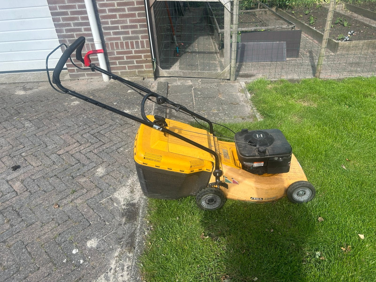 Stiga gazonmaaier, Tuin en Terras, Grasmaaiers, Ophalen, Gebruikt