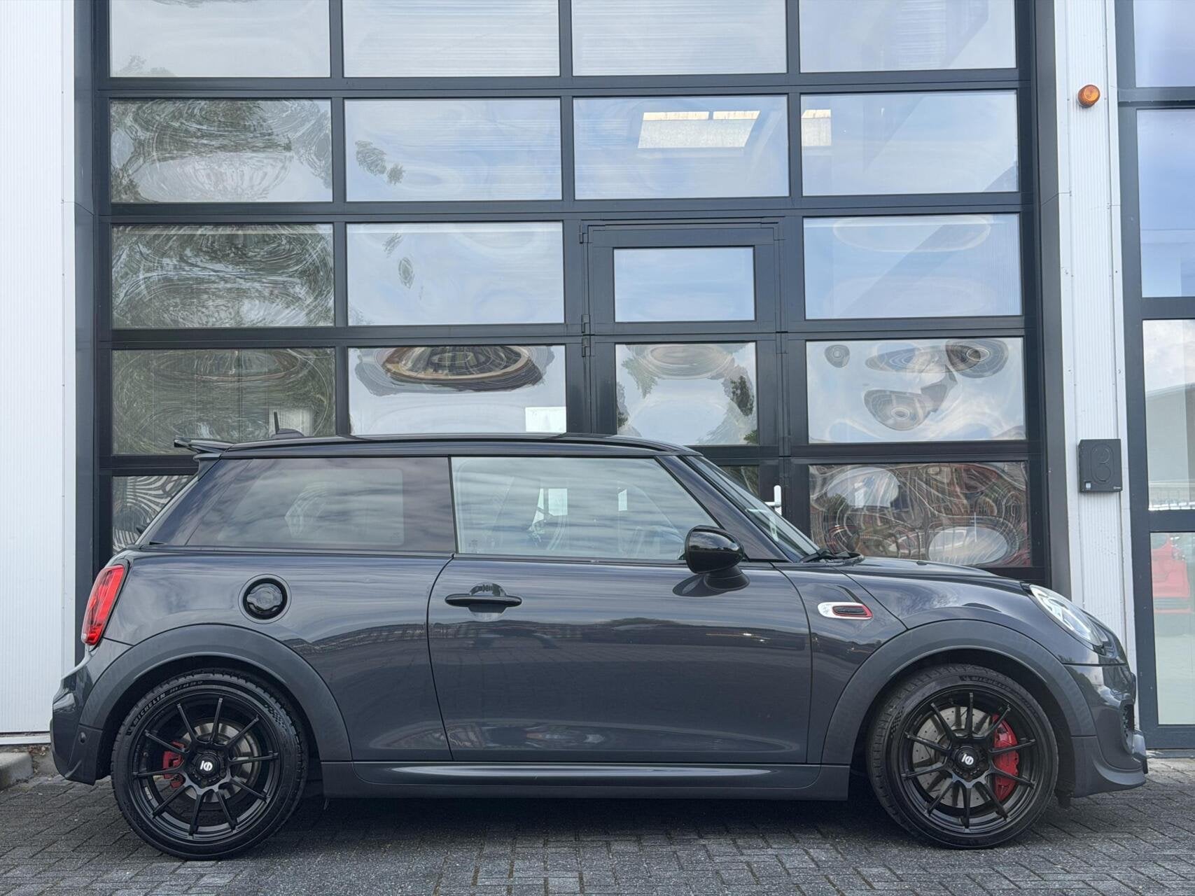 Mini Mini 2.0 John Cooper Works 231PK+ JCW / H&K / LED / LU, Auto's, Voorwielaandrijving, 1998 cc, Gebruikt, Euro 6