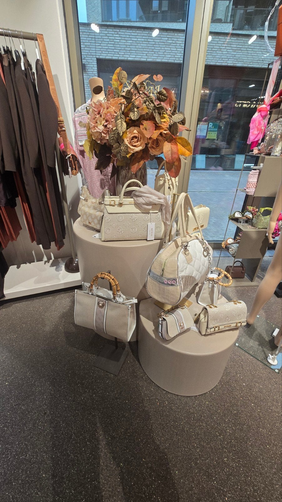 Grijp je kans: €60k aan nieuwe luxe merktassen nu voor €15k!, Ophalen, Nieuw, Overige kleuren, Handtas
