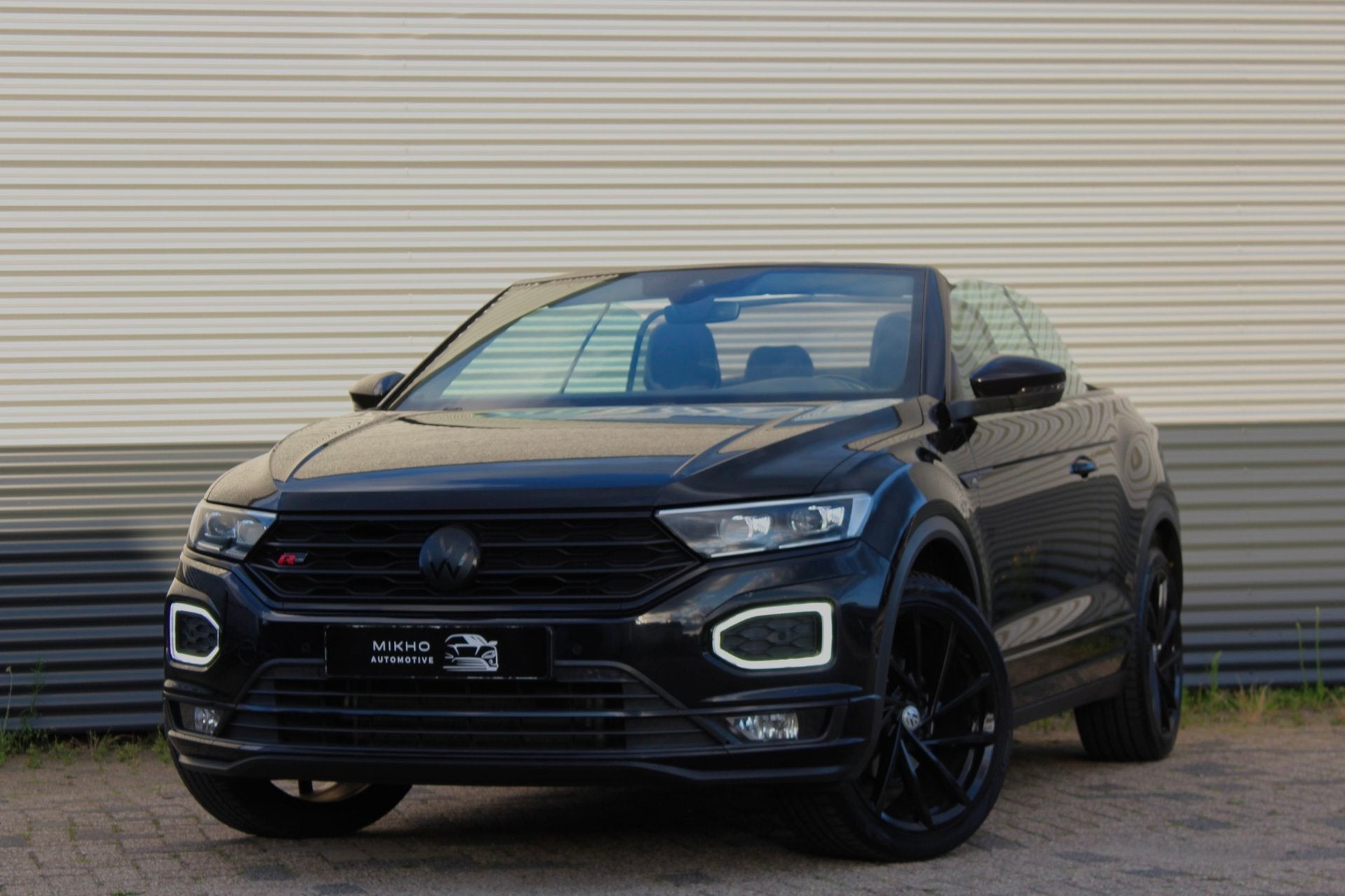 Volkswagen T-Roc Cabrio 1.5 TSI 3x R-Line | Virtual dashboar, Auto's, Volkswagen, 15 km/l, 4 cilinders, Leder en Stof, Zwart