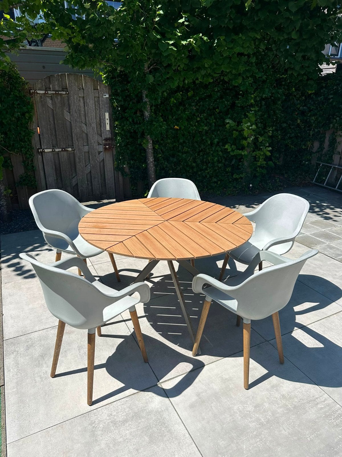 Moderne tuinset - ronde tafel met 5 stoelen, Ophalen