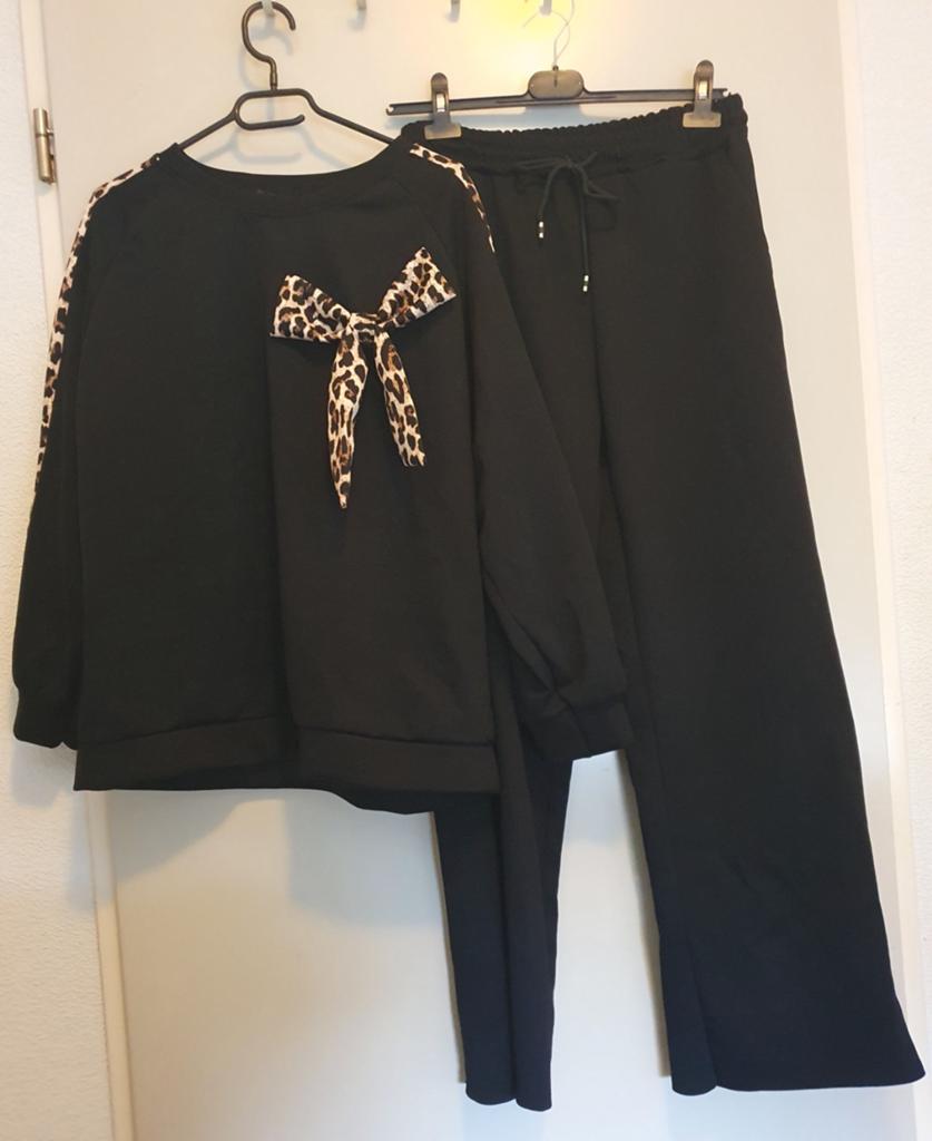 Nieuw Comfy Pak met Panterbies - Maat 44, Kleding | Dames, Zwart, Maat 42/44 (L), Nieuw, Ophalen of Verzenden