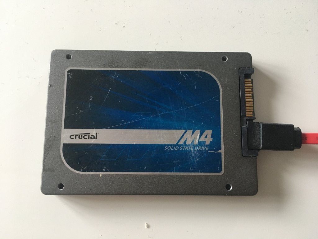 Crucial m4 SSD 2.5" 256GB + Sata kabel, Intern, Gebruikt, 256GB, Ophalen of Verzenden