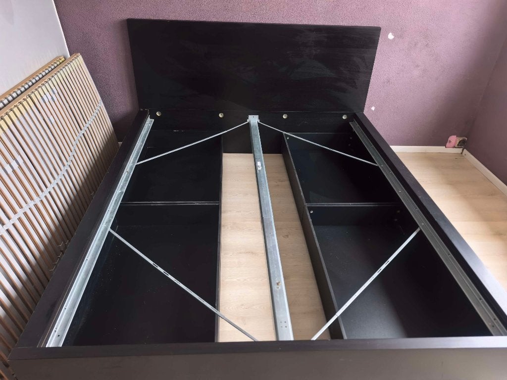 Zwart IKEA MALM tweepersoonsbed 180x200 cm – €60, Ophalen, Gebruikt, Zwart, Tweepersoons
