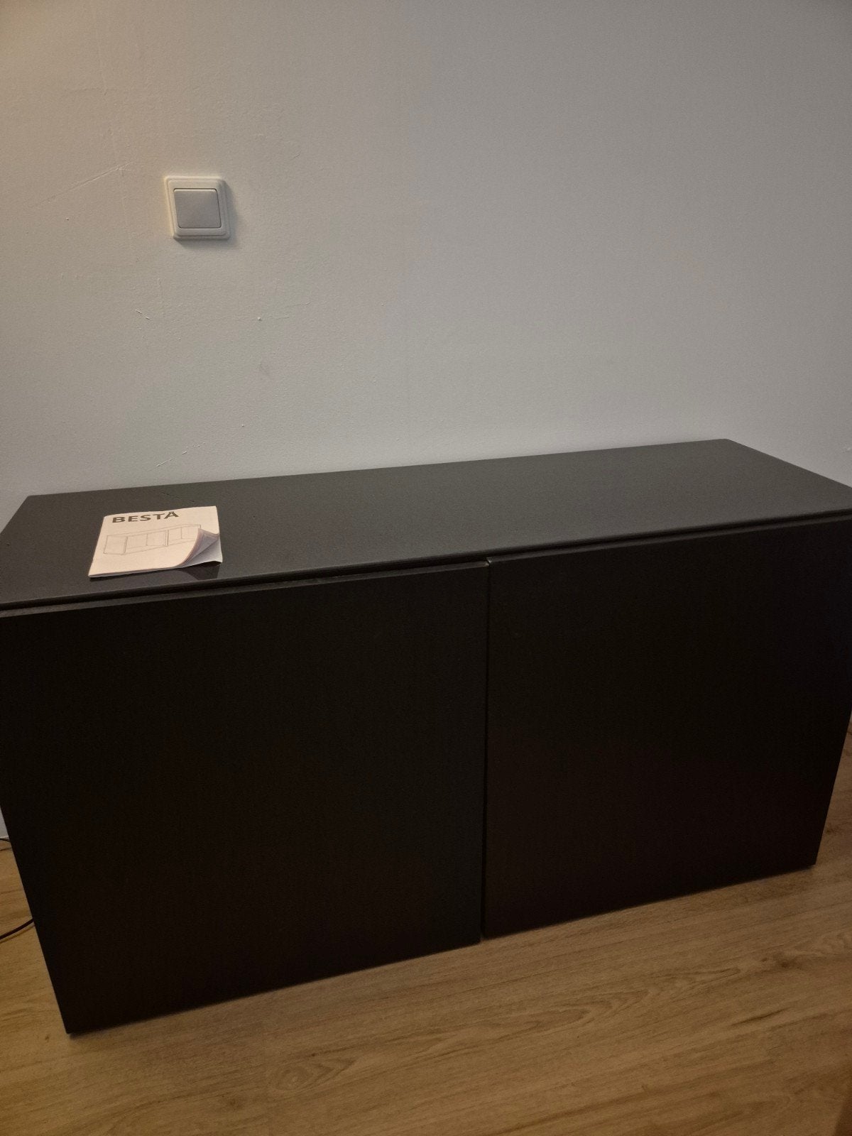 NIEUW IKEA Besta (tv) kast - Zwartbruin, Ophalen, 100 tot 150 cm, Modern, Scandinavisch, Nieuw