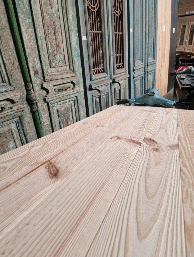 132 m2 RESTPARTIJ. MASSIEVE PINE GRENEN VLOER, GEBORSTELD, Ophalen, Nieuw, 75 m² of meer, Parket