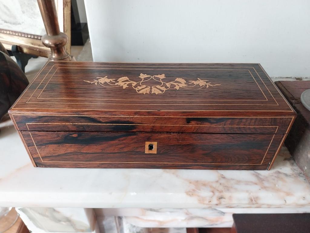Antieke palissander fineer doos met inlegwerk, Ophalen of Verzenden