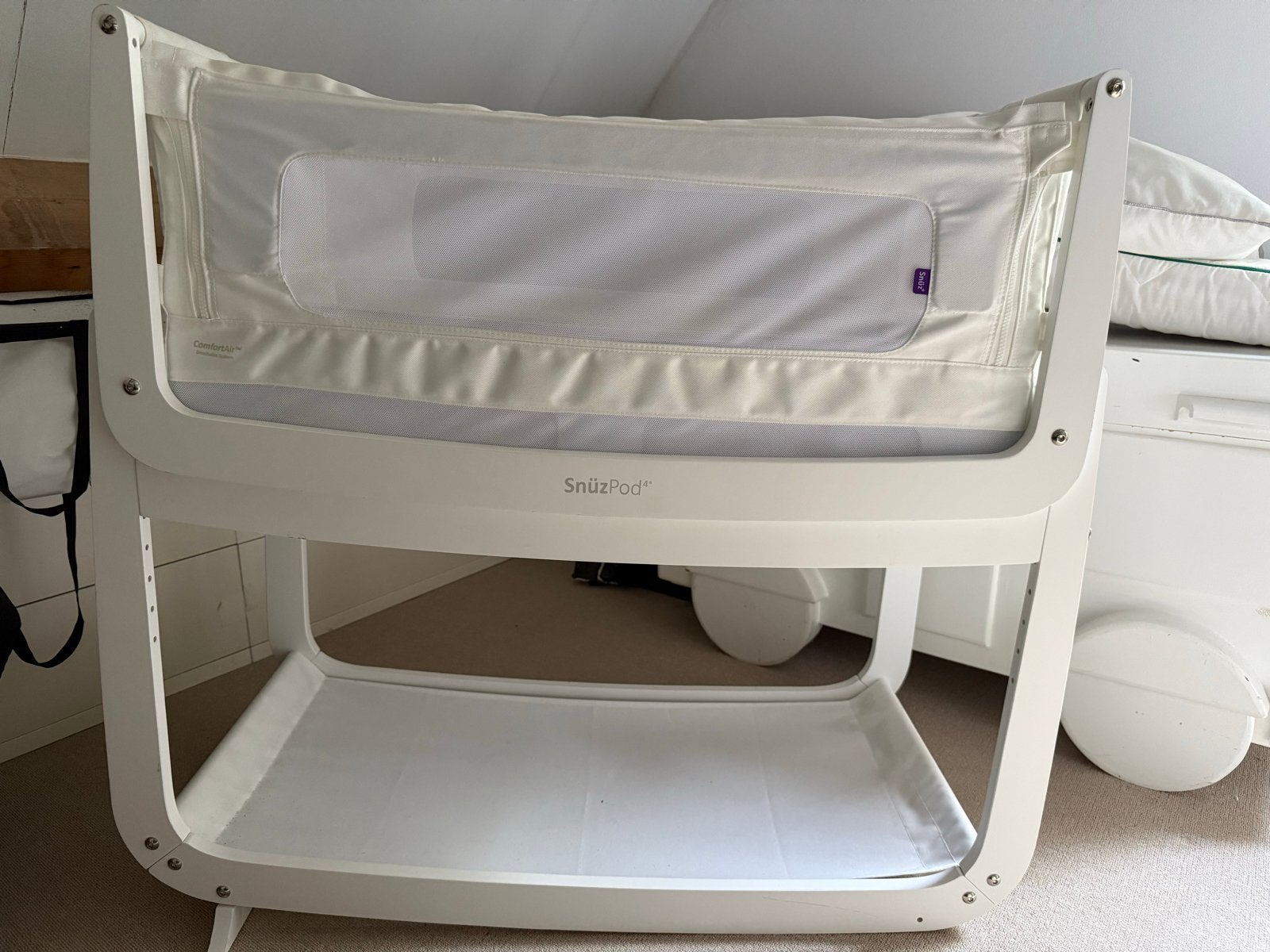 SnüzPod 4 Co-Sleeper Wieg - Zo goed als nieuw, Ophalen, Zo goed als nieuw, Wieg