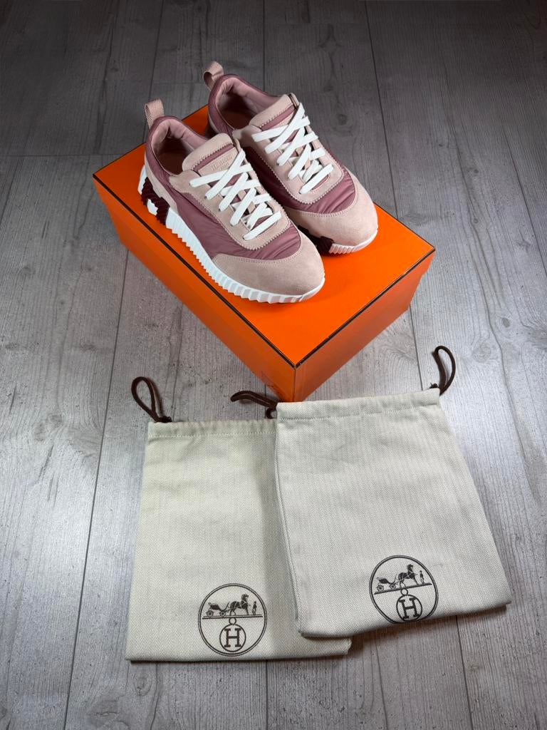 Hermes, Ophalen of Verzenden, Roze, Sneakers of Gympen, Zo goed als nieuw