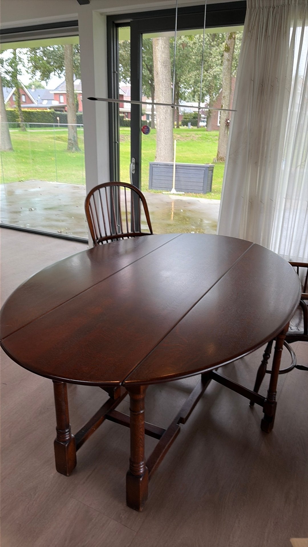 Houten tafel met 3 bijpassende stoelen, Huis en Inrichting, Ophalen, Zo goed als nieuw, Rechthoekig, 50 tot 100 cm