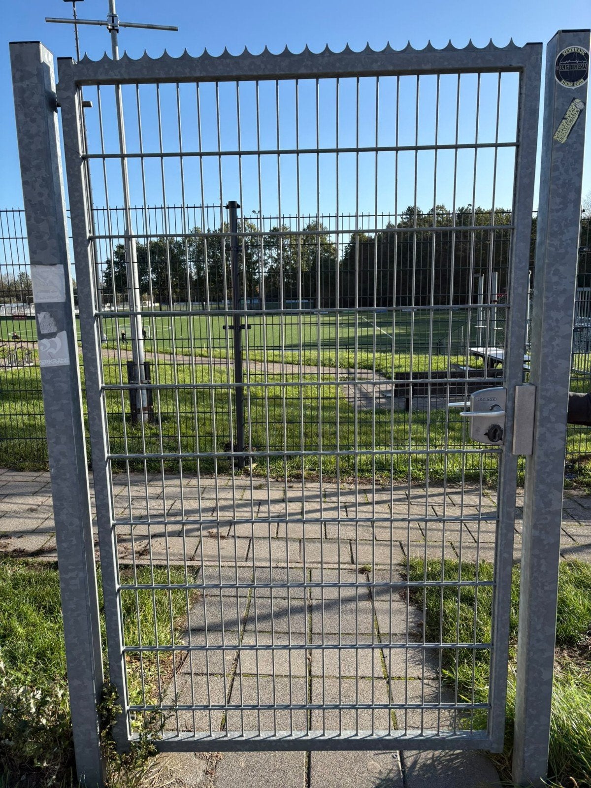 Looppoort en Dubbelstaafs Hekwerk, Ophalen, Met poort, Gebruikt, Dubbelstaafmat hekwerk