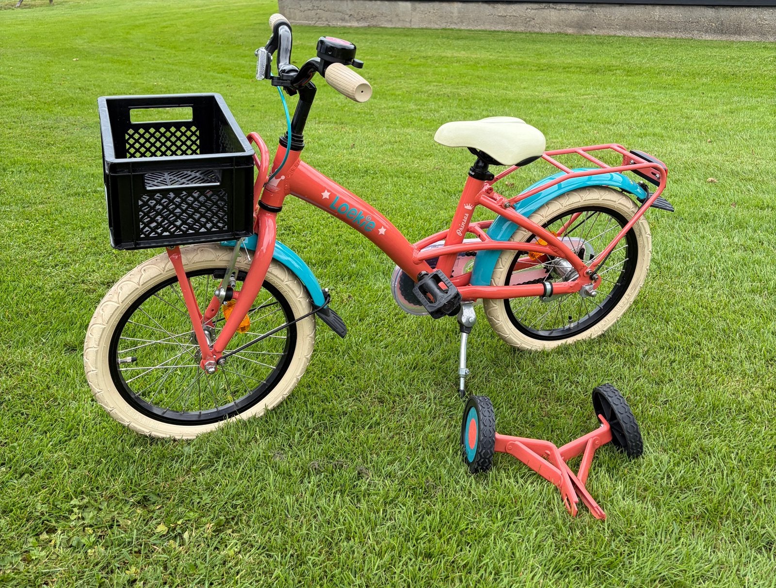 Kinderfiets Loekie 16 inch 1,5 jaar oud €165,-, Ophalen, Zo goed als nieuw, 16 tot 20 inch