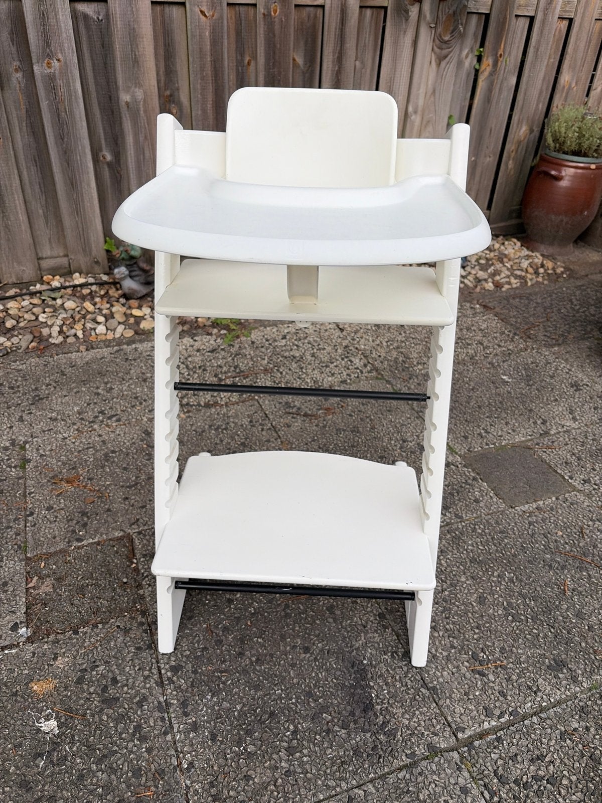 Stokke Tripp Trapp nieuw model wit met babyset en tray, Kinderen en Baby's, Ophalen, Gebruikt, Meegroeistoel, Aanschuifbaar