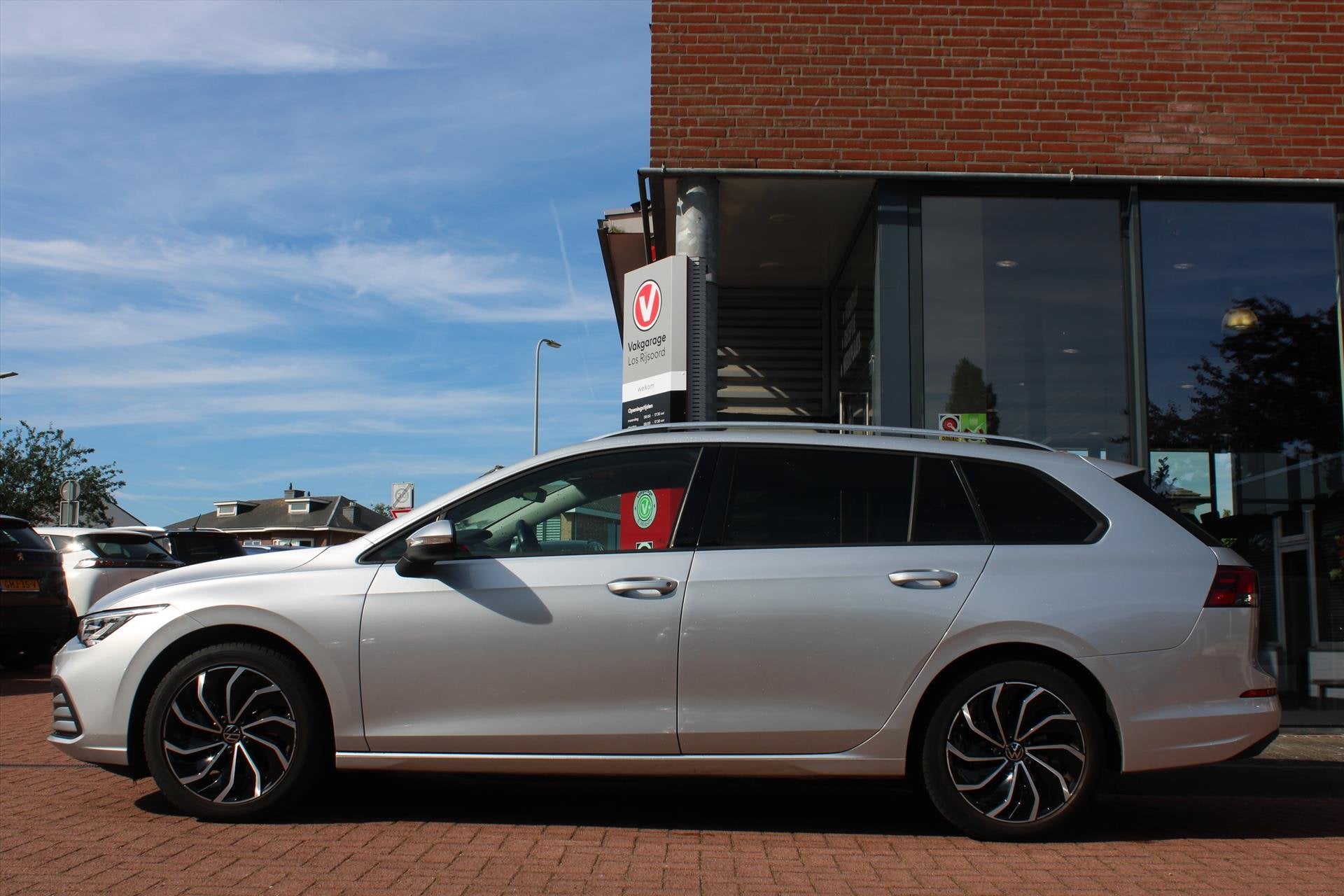 VOLKSWAGEN Golf Variant 1.0 eTSI Aut. *Life* | Trekhaak | Ca, Auto's, Automaat, Stof, Gebruikt, Origineel Nederlands