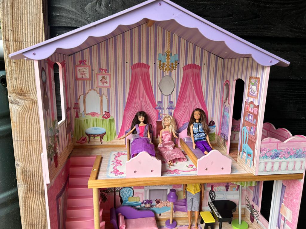 Poppenhuis kidkraft barbie met toebehoren, Ophalen, Gebruikt, Poppenhuis