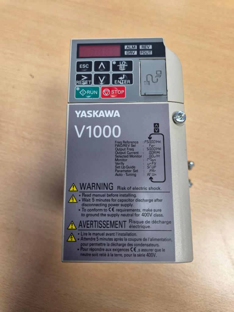 Yaskawa v1000 frequentieregelaar 0.75kw, Ophalen of Verzenden, Zo goed als nieuw