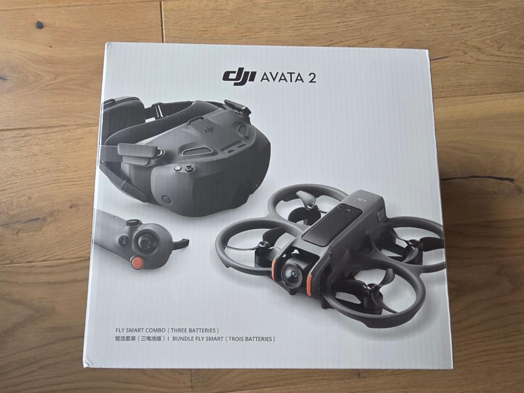 Nieuwe DJI Avata 2 Fly Smart Combo met 3 batterijen, Audio, Tv en Foto, Drones, 250 tot 900 gram, Cameradrone, Nieuw, Ophalen of Verzenden