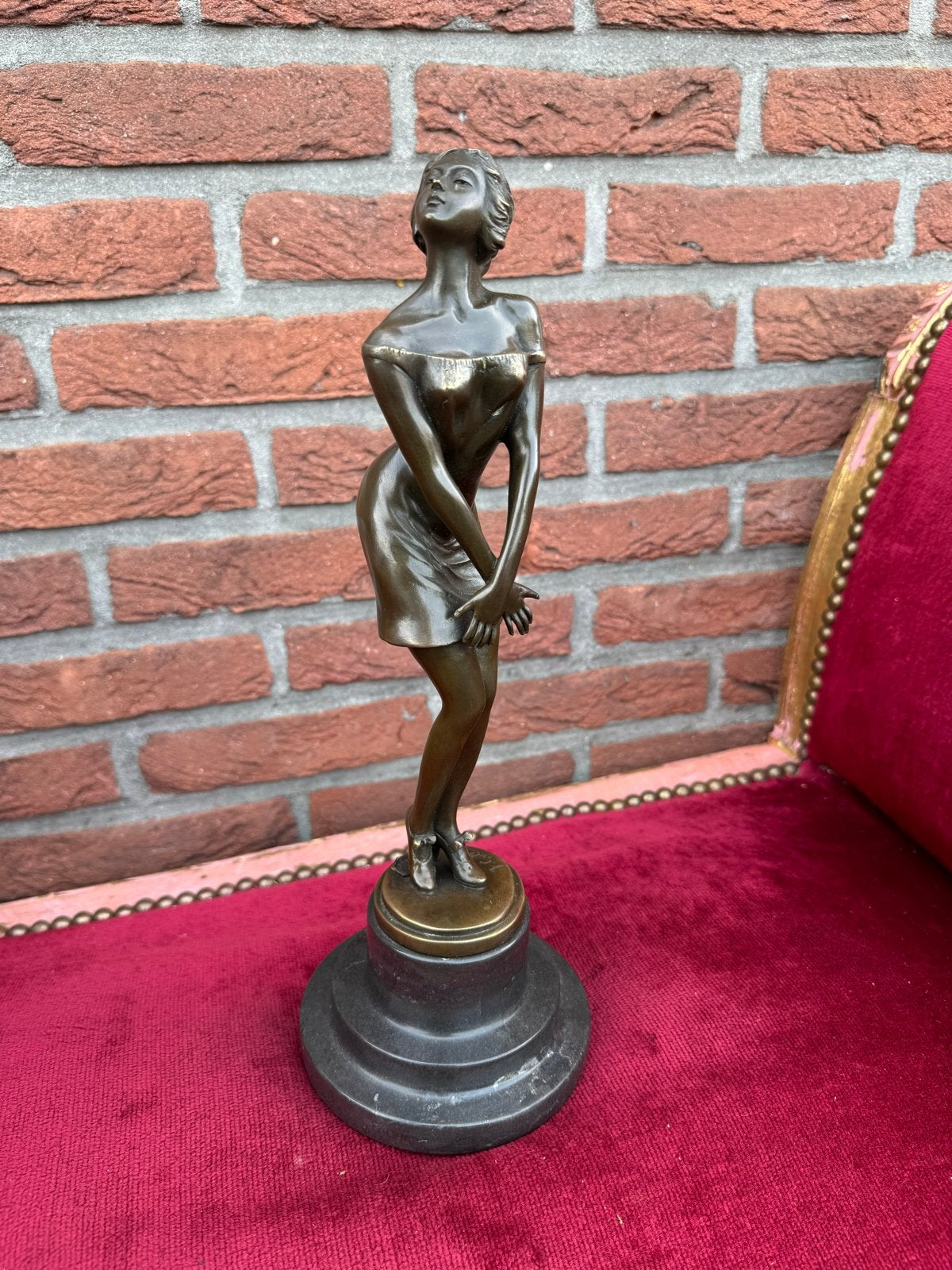 Gesigneerd Bronzen Beeld van Vrouw, 36 cm, Ophalen of Verzenden, Brons, 20 - 50 cm, Beeld