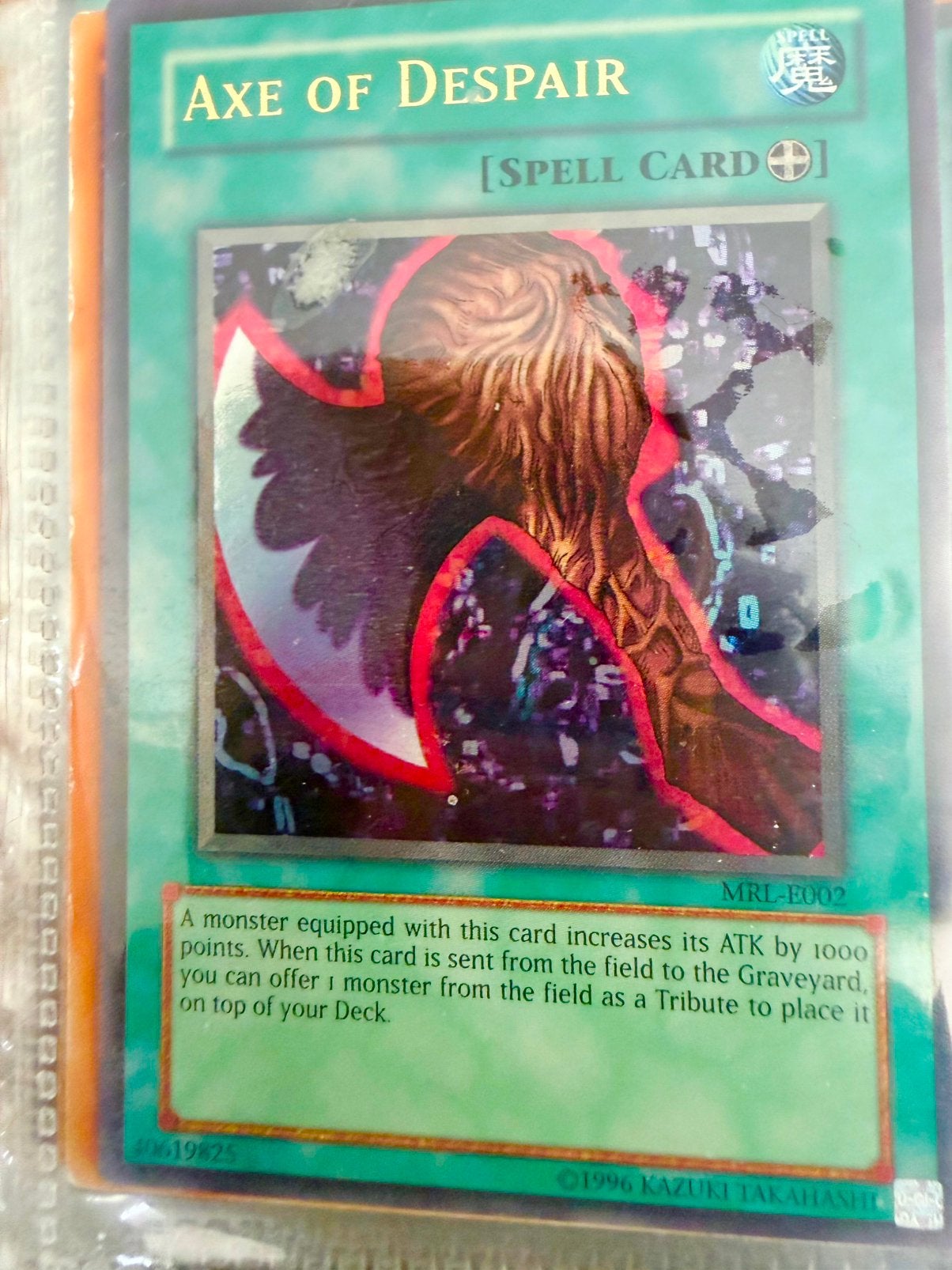 Yu-Gi-Oh! Axe of Despair Spell Card MRL-E002, Hobby en Vrije tijd, Verzamelkaartspellen | Yu-gi-Oh!, Ophalen of Verzenden, Gebruikt