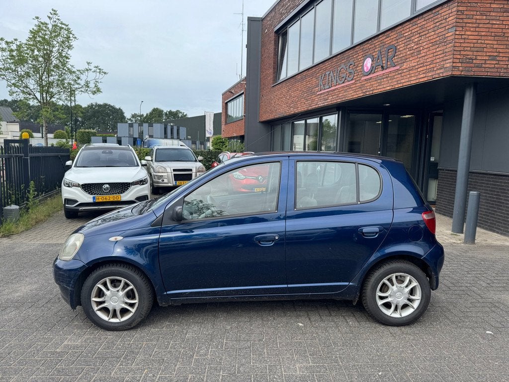 Toyota Yaris 1.3-16V VVT-i Sol 5DRS AUTOMAAT AIRCO LMV APK 2, 1299 cc, Gebruikt, 31 €/maand, 4 cilinders