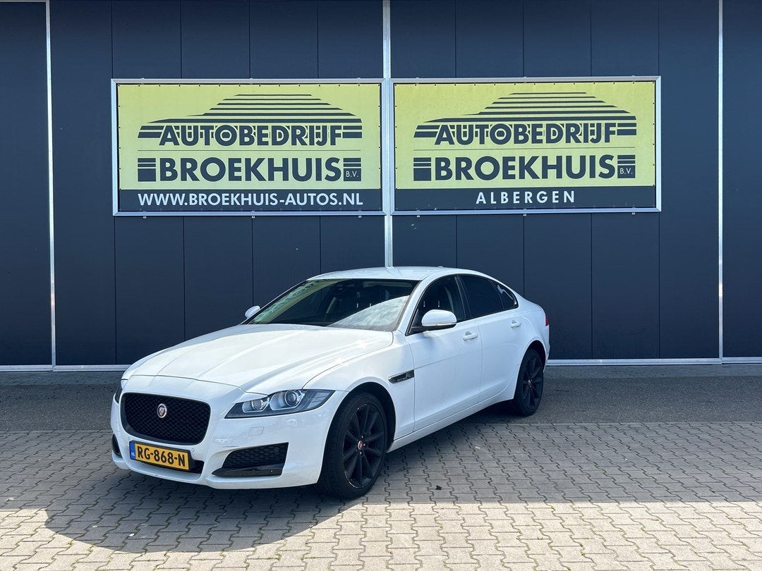 Jaguar XF 2.0d Portfolio (bj 2017, automaat), Auto diversen, Automaat, Broekhuisweg 5
7665TW  ALBERGEN, NL, Wit, Diesel