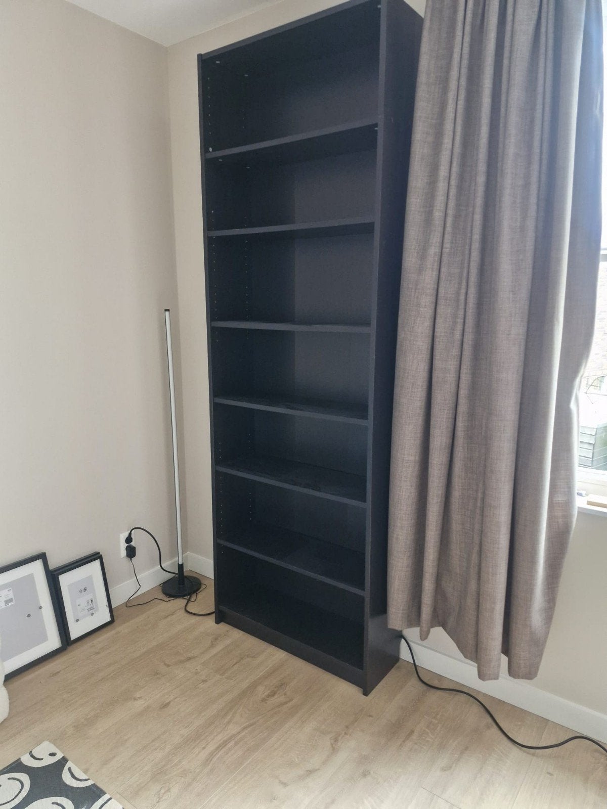 Billy boekenkast zwartbruin met opzetstuk, gedemonteerd, Met plank(en), Gebruikt, 200 cm of meer, 25 tot 50 cm
