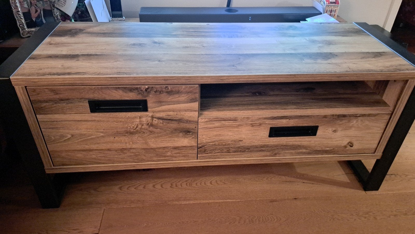 Mango look TV-meubel met lade en deurtje, Ophalen, 100 tot 150 cm, Zo goed als nieuw, Minder dan 100 cm