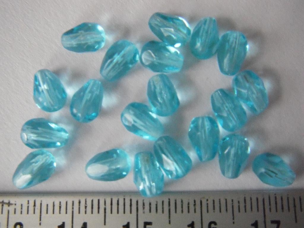 20 glas facet druppels 7x5mm. aqua, Ophalen of Verzenden, Nieuw, Kraal