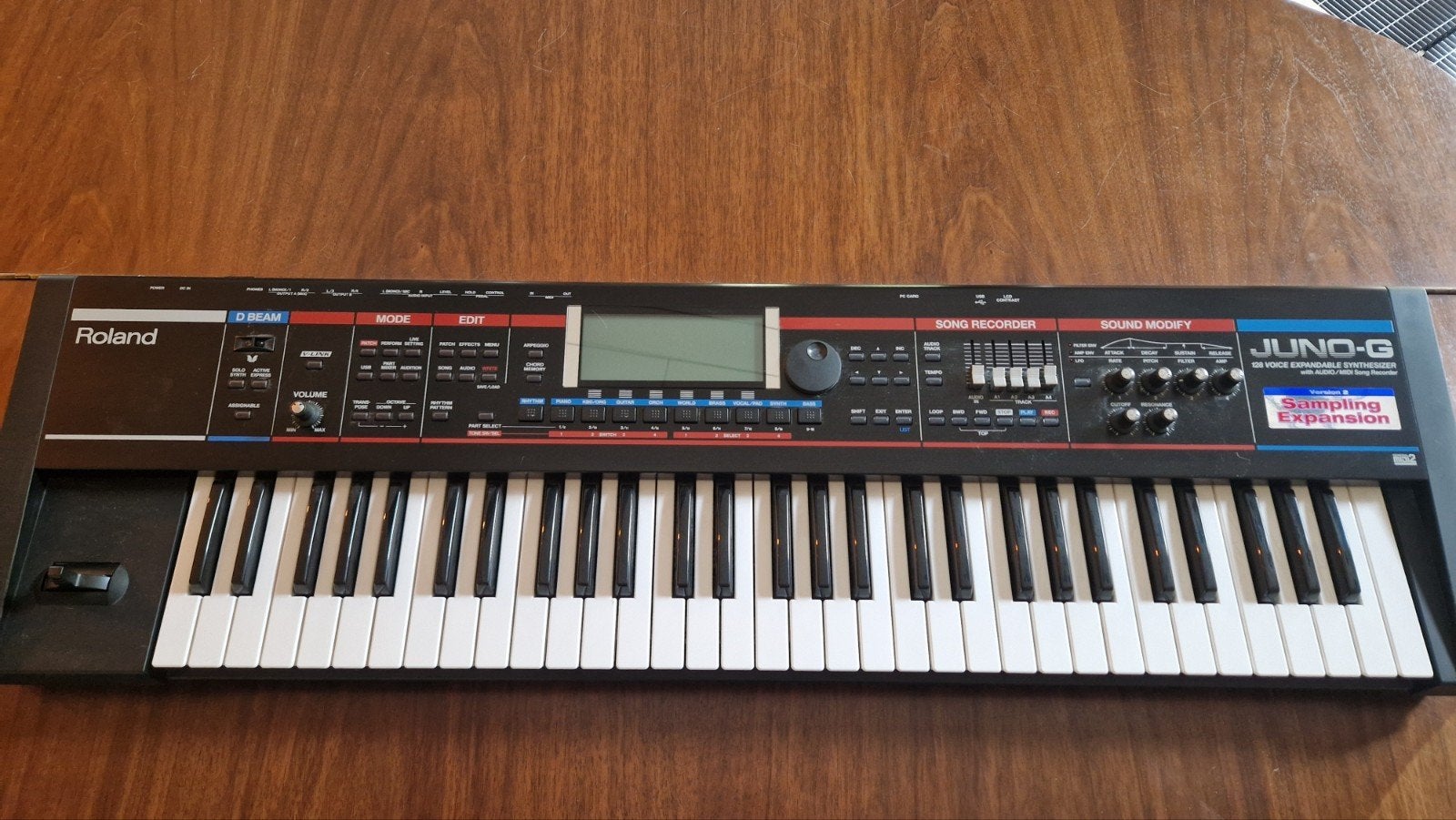 Roland JUNO-G Synthesizer Workstation - display defect, Muziek en Instrumenten, Keyboards, Ophalen, 61 toetsen, Roland, Zo goed als nieuw