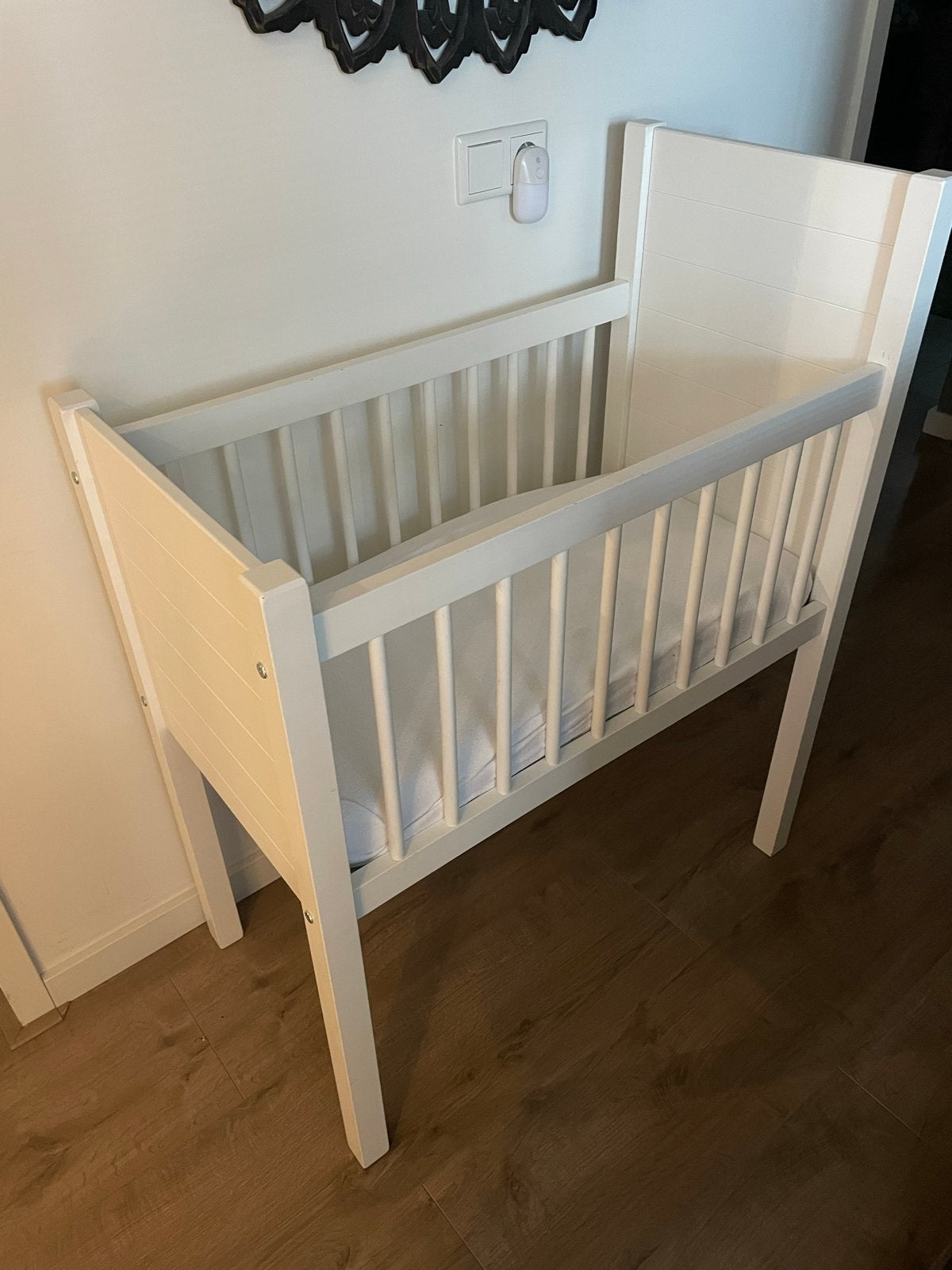 Wieg met matras, matrasbeschermer, molton, hoeslaken, Ophalen, Zo goed als nieuw, Wieg