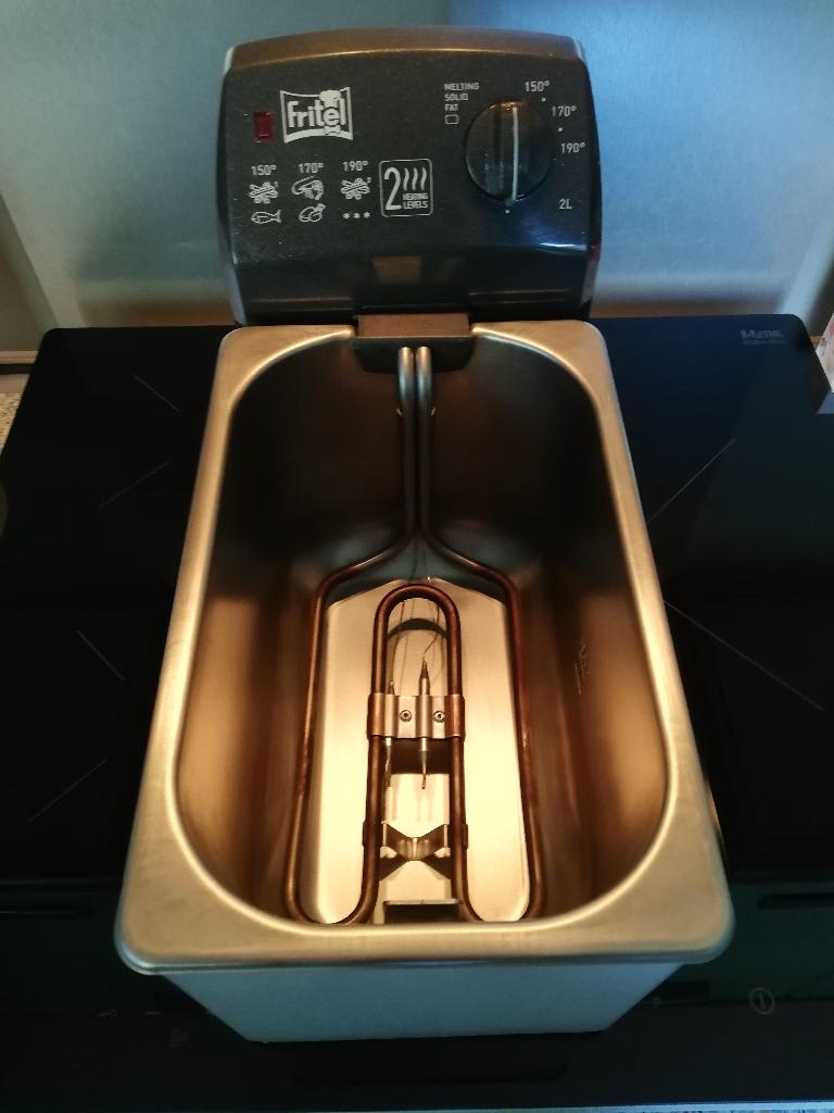 Fritel TURBO SF 4050 2000 Watt 2 Liter, 1 tot 2 liter, Ophalen of Verzenden, Zo goed als nieuw, Uitneembare binnenpan