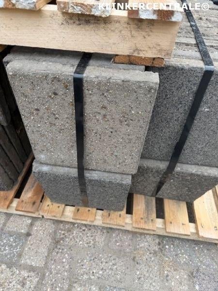 80m2 grijs betontegels 30x30x4,5cm stoep/tuin/trottoirtegels, Bij dit gebruikte product niet meer te achterhalen., Gebruikt, Verzenden