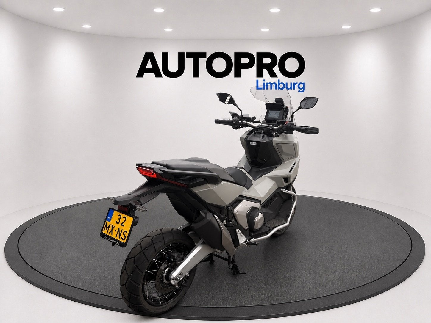 Honda Scooter NC 750 X-ADV, Traction Control, Scooter, 745 cc, Bedrijf