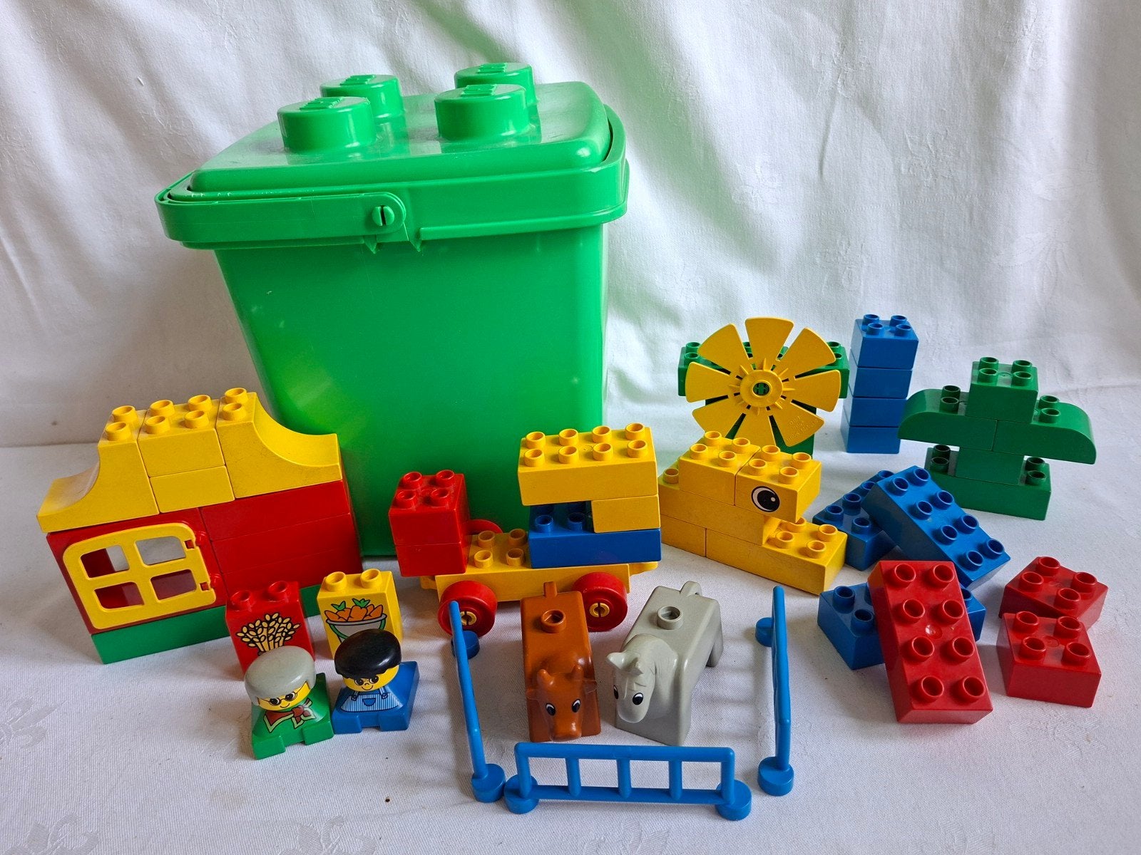 Vintage Duplo set 2394 Large Farm Bucket , Boerderij emmer, Gebruikt, Ophalen of Verzenden, Duplo, Complete set