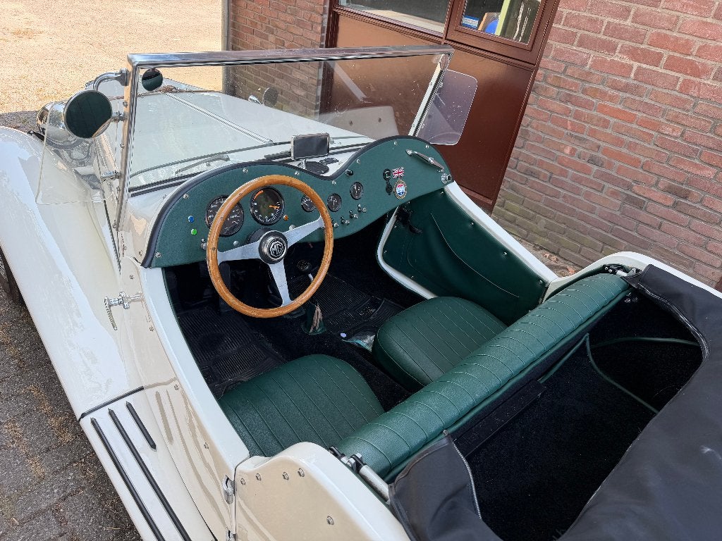Daytona MiGi Cabriolet MG TD Volledig Gerestaureerd 1965, foto 5