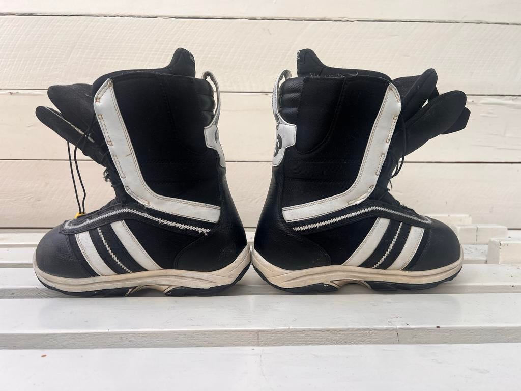 Burton Snowboardschoenen - Zwart/Wit - M eu 35, Overige merken, Gebruikt, Snowboots, Ophalen of Verzenden