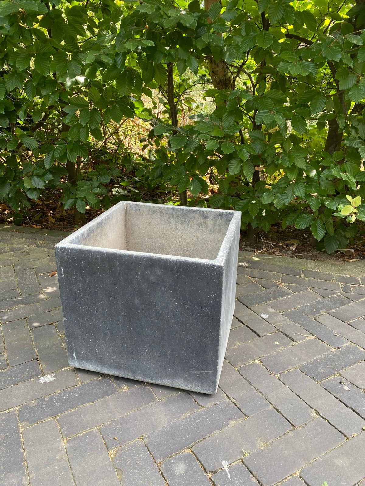 Grote vierkante plantenbak van steen, Tuin en Terras, Bloembakken en Plantenbakken, Ophalen, Gebruikt, Vierkant, Binnen