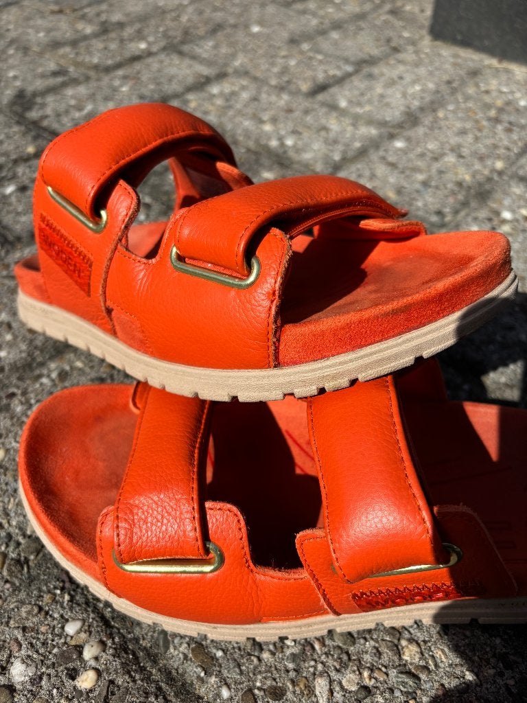 Woden slippers maat 40 oranje, Slippers, Oranje, Ophalen of Verzenden, Zo goed als nieuw