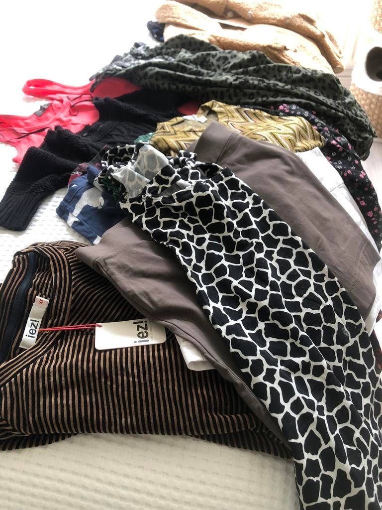 Dames merk kleding 16 stuks xxs/xs, Kleding | Dames, Dames-kledingpakketten, Zo goed als nieuw, Maat 34 (XS) of kleiner, Ophalen