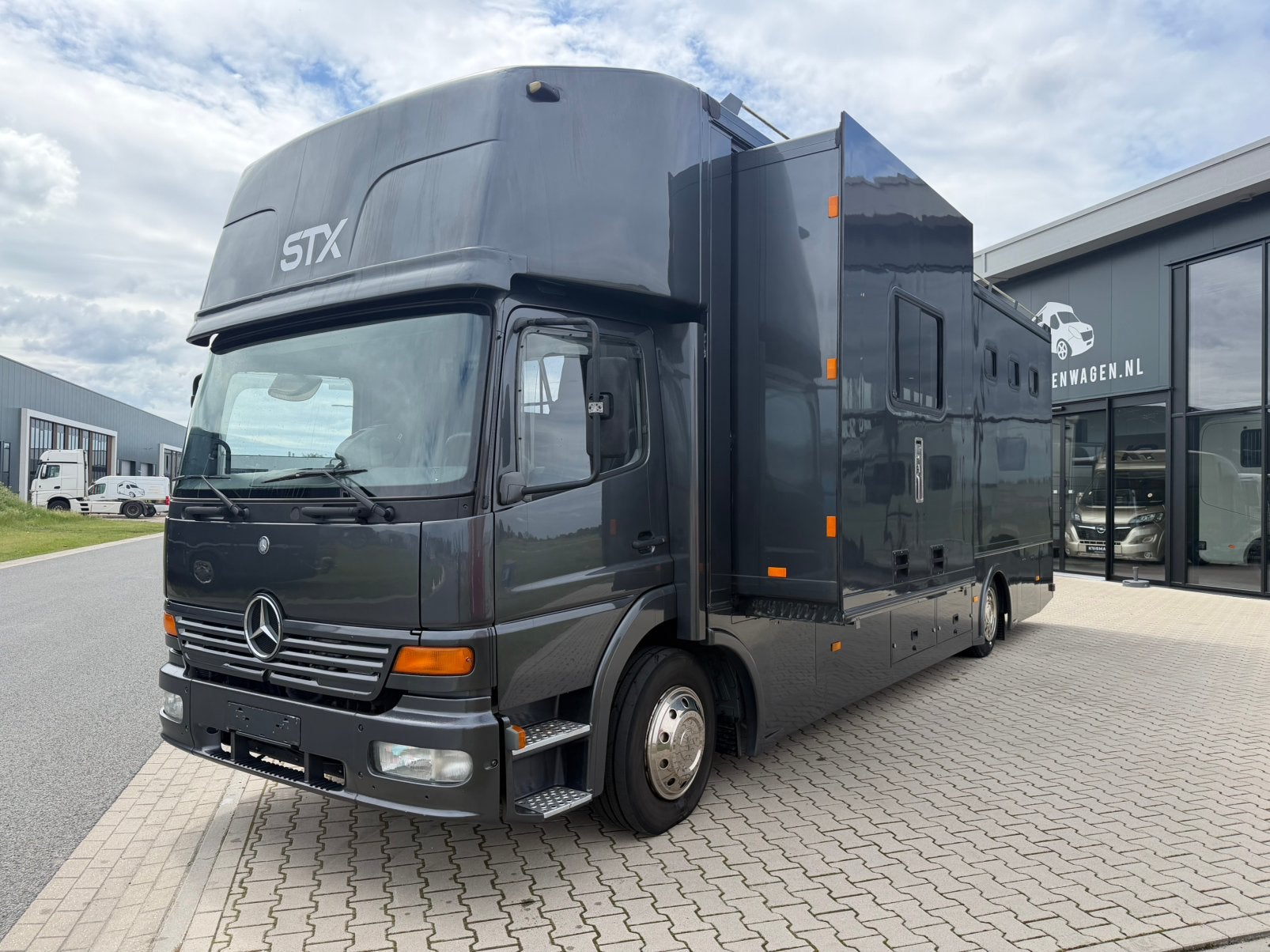 Mercedes STX Paardenvrachtwagen living paardenwagen, Ophalen, Overige typen