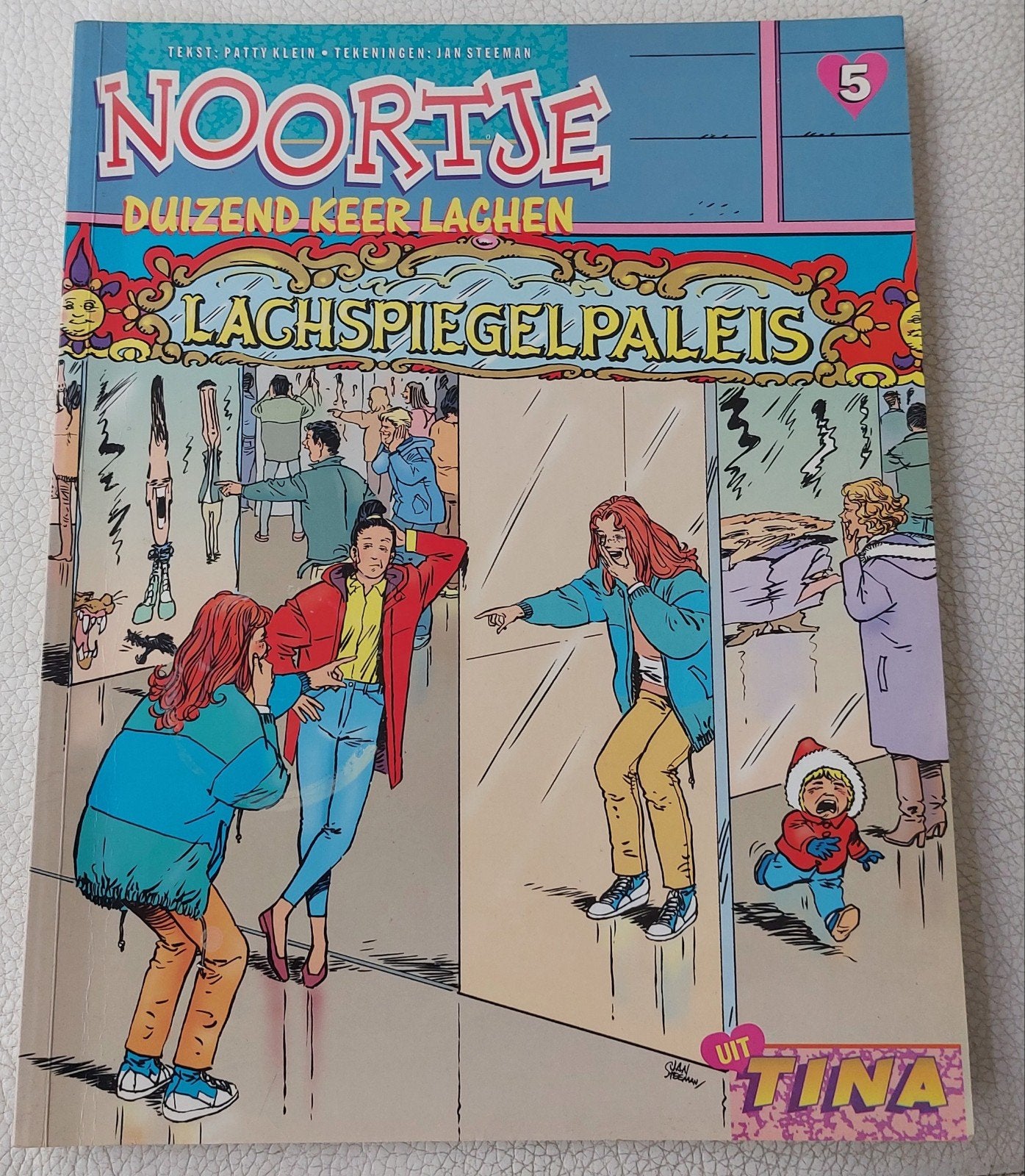 Noortje - Duizend Keer Lachen - Lachspiegelpaleis (1996), Eén stripboek, Ophalen of Verzenden, Gelezen, Patty Klein, Jan Steeman