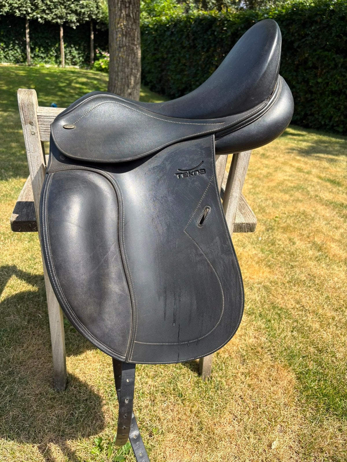 Tekna Zadel 17,5”, Dieren en Toebehoren, Paarden en Pony's | Zadels, L (17.5 inch), Gebruikt, Dressuur, Tekna