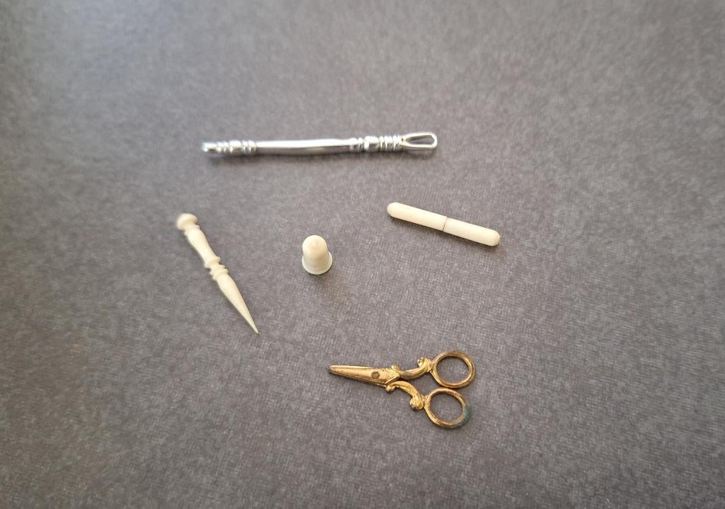 *Miniatuur naaigarnituur - been/zilver, Antiek en Kunst, Ophalen of Verzenden