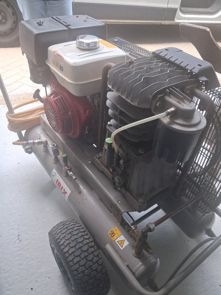 IBIX IB 900 benzinecompressor 900 l/min Honda GX, Ophalen, Gebruikt, 6 tot 10 bar, Minder dan 200 liter/min