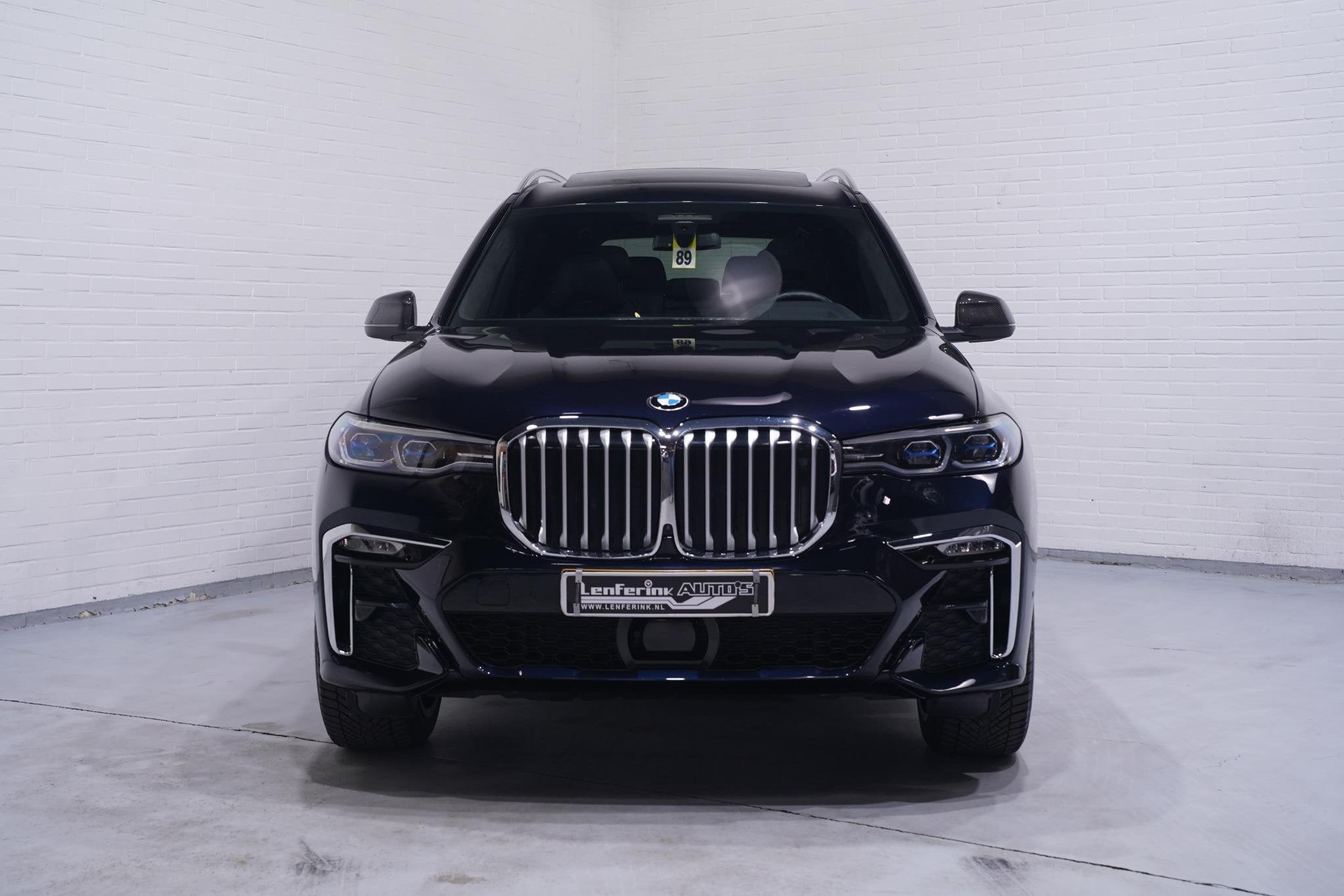 BMW X7 xDrive40i M Sport NAP M Stoelen Carbon spiegels Leder, Auto's, BMW, Dealer onderhouden, Gebruikt, 7 stoelen, Zwart
