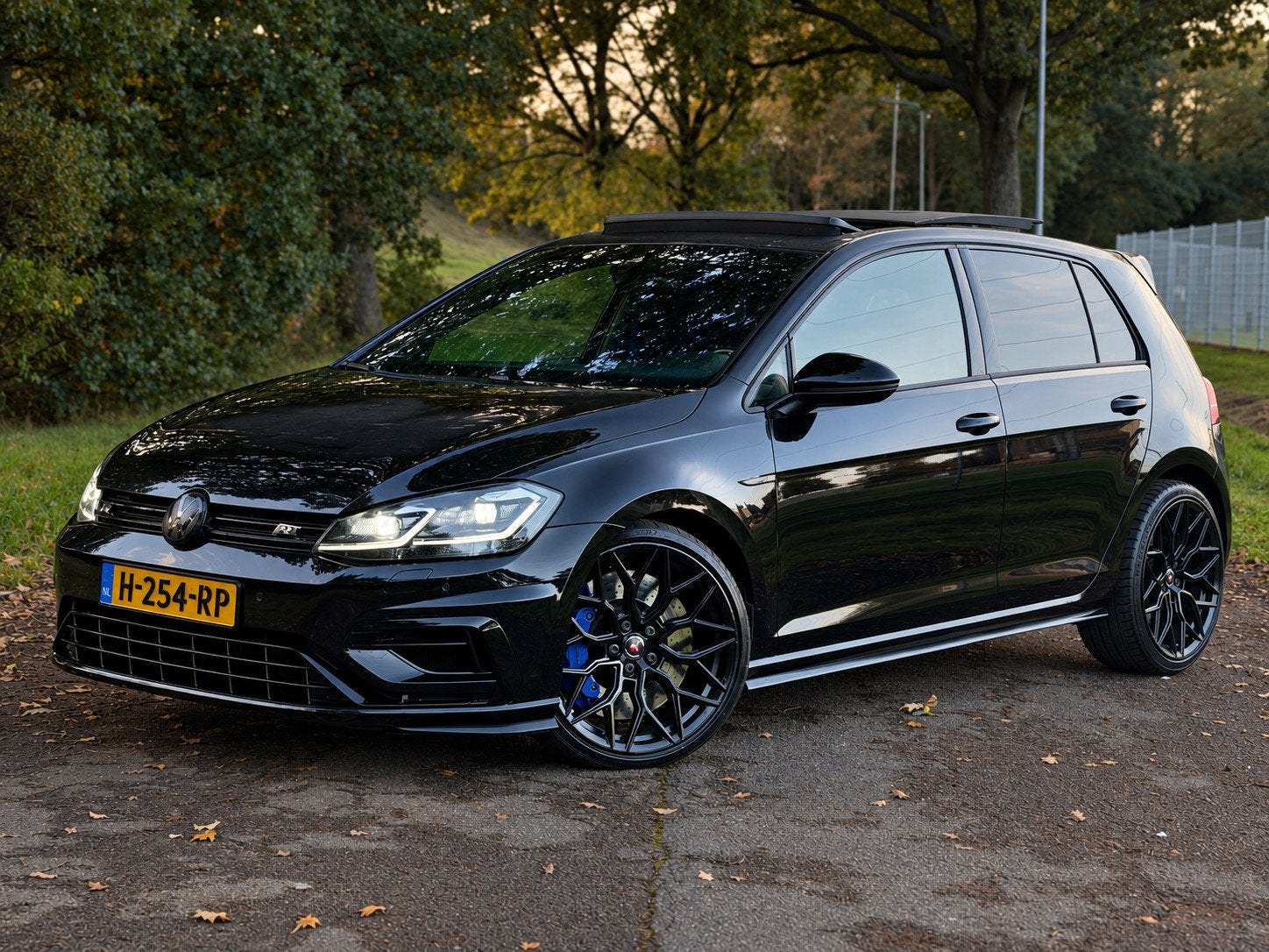 Volkswagen Golf 7.5 R 2.0 ABT TSI DSG Keyless Camera BTW ☑, Adaptive Cruise Control, Gebruikt, Euro 6, 4 cilinders