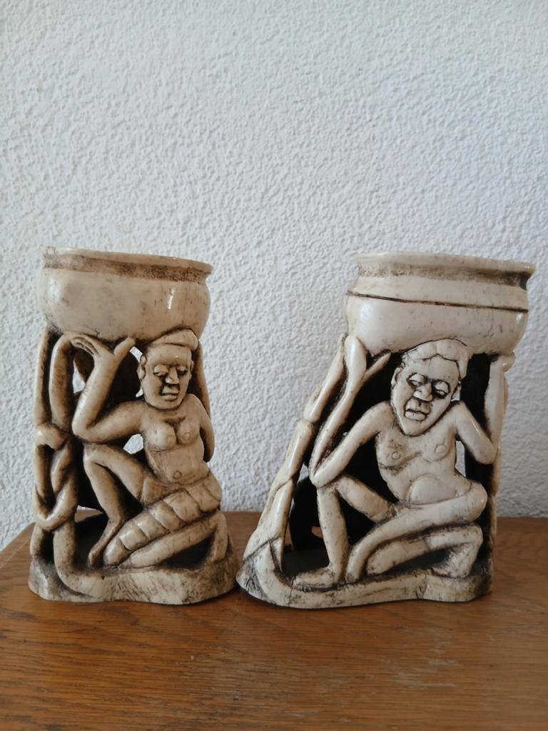 2x afrikaans beeld van been Yoruba Nigeria  ?, Antiek en Kunst, Kunst | Niet-Westerse kunst, Ophalen of Verzenden